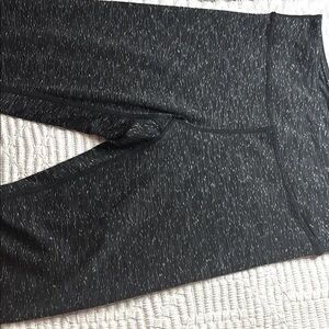 Black and Gray Patterned Leggings
